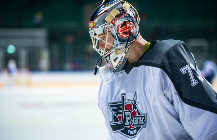 Шлем Назарова.jpg